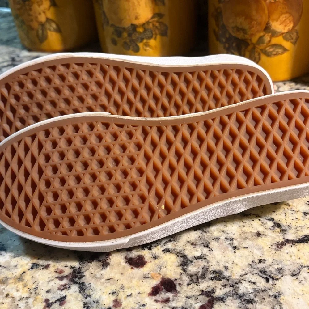 VANS🐝OFF THE WALL SLIP-ON SNEAKER - Picture 9 of 14